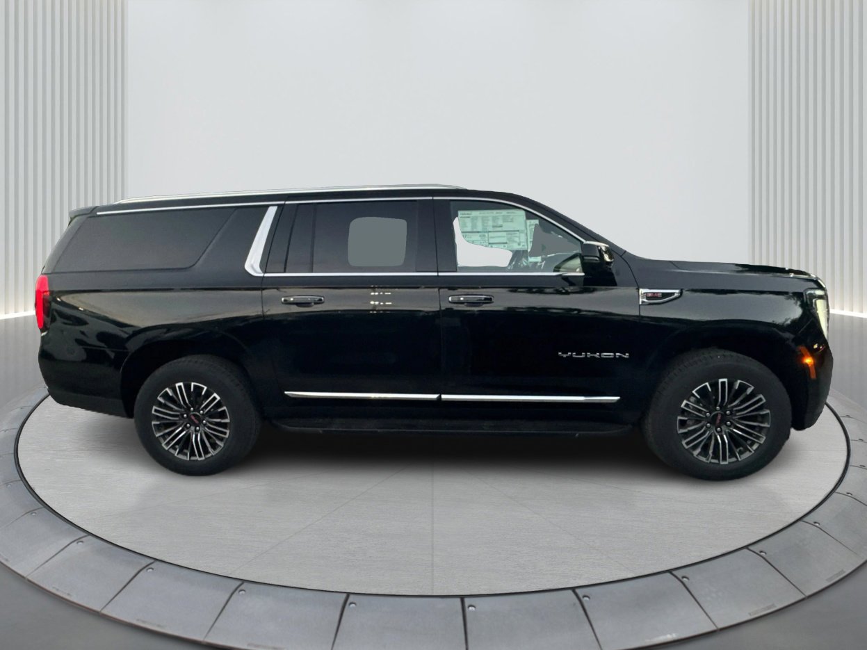 2026 Gmc Yukon XL photo 3