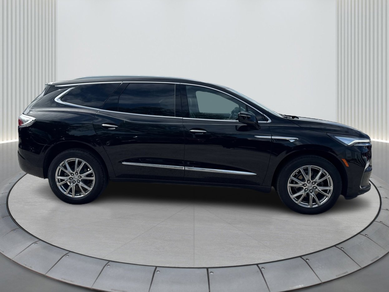 2024 Buick Enclave Premium photo 4