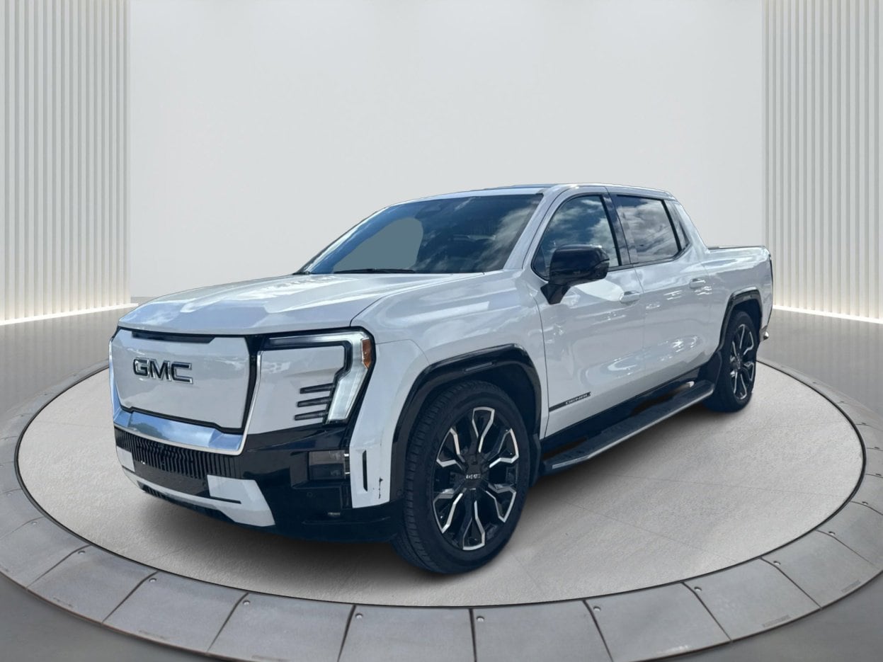 2025 GMC Sierra EV Denali's photo