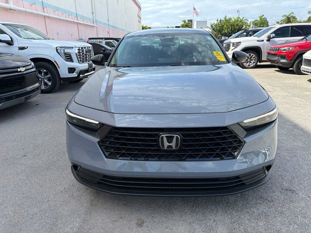 Used 2025 Honda Accord Sedan SE Sedan