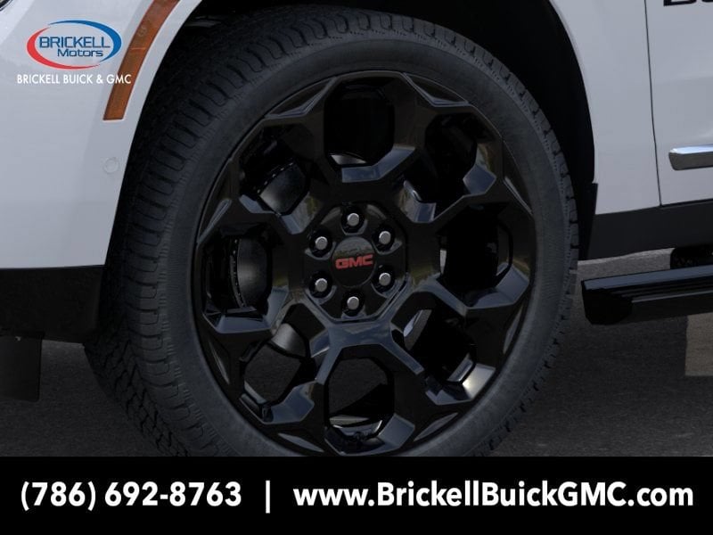 2026 GMC Yukon Denali - Photo 9