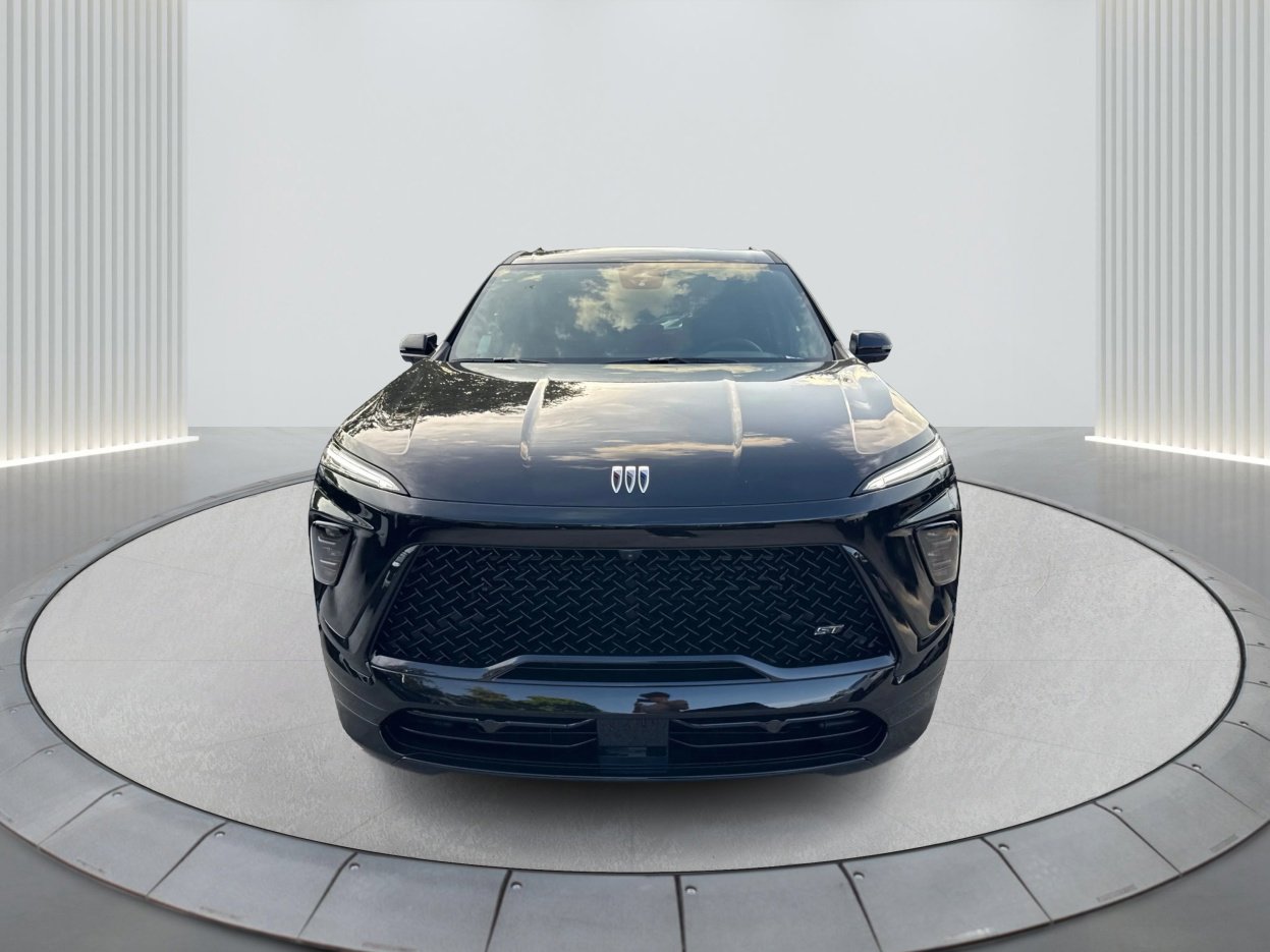 2026 Buick Enclave Sport Touring photo 2