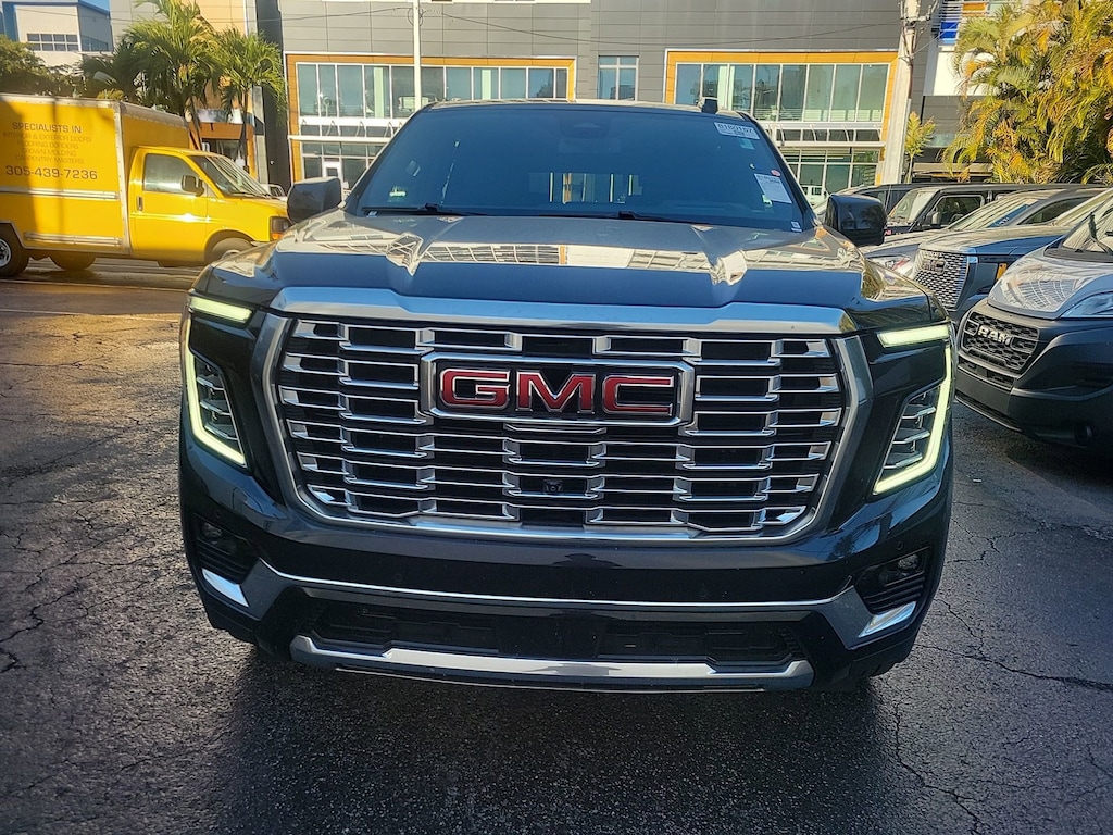 Used 2025 GMC Yukon XL Denali SUV