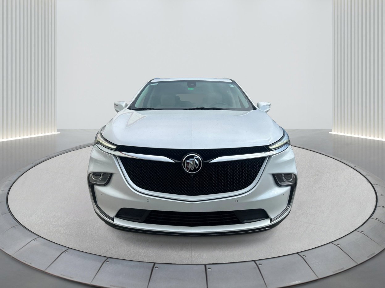 2022 Buick Enclave Essence photo 2