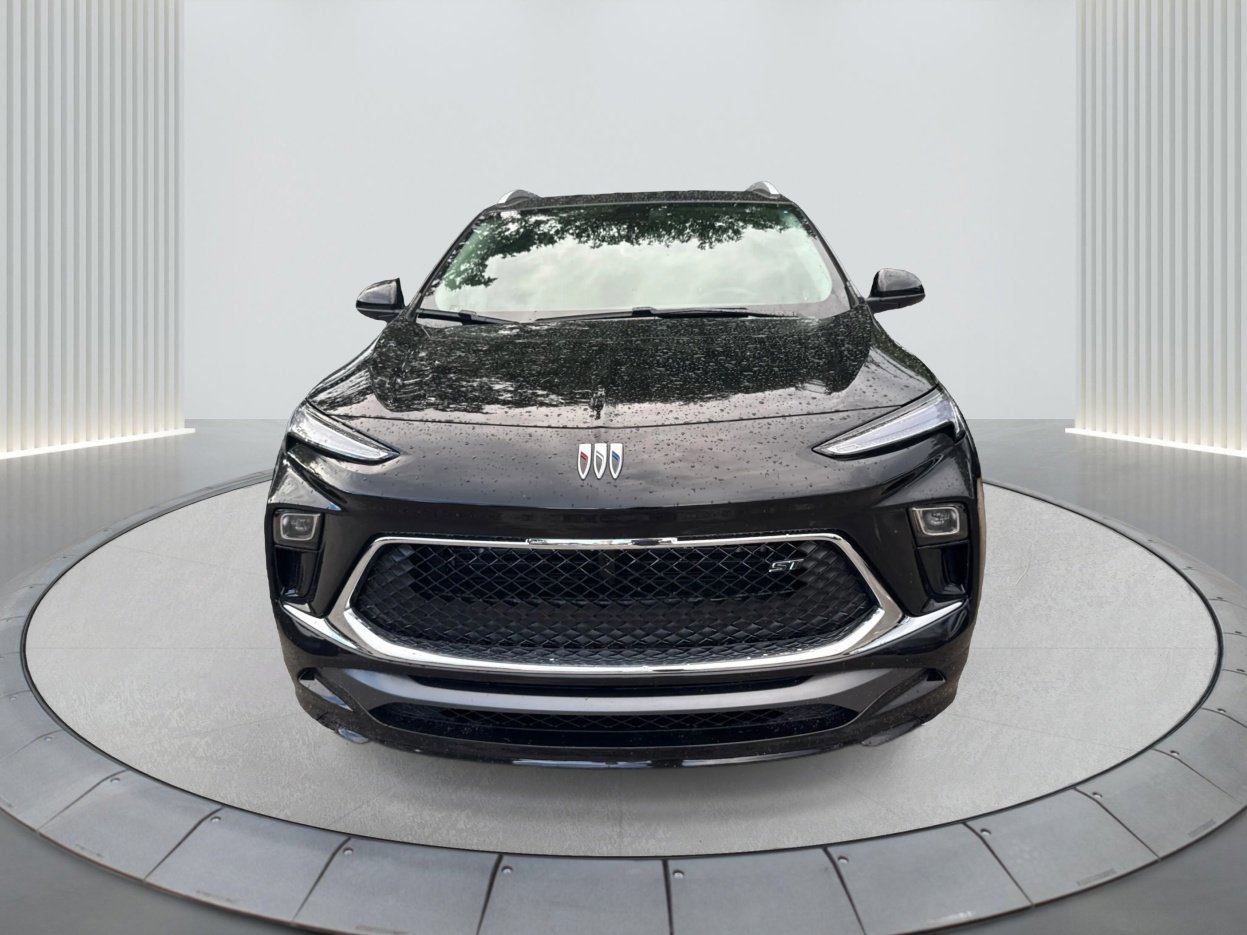 2026 Buick Encore GX Sport Touring photo 2