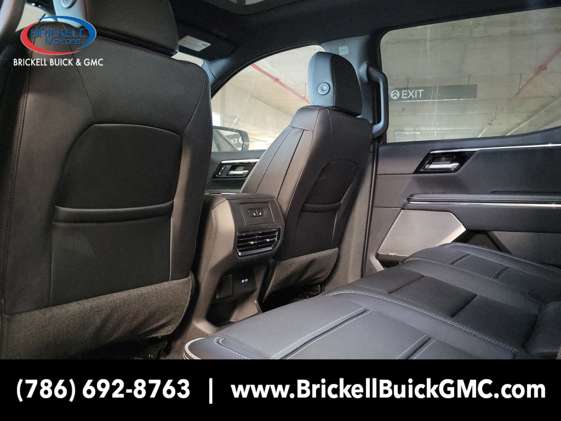 2025 GMC Sierra EV Denali - Photo 10