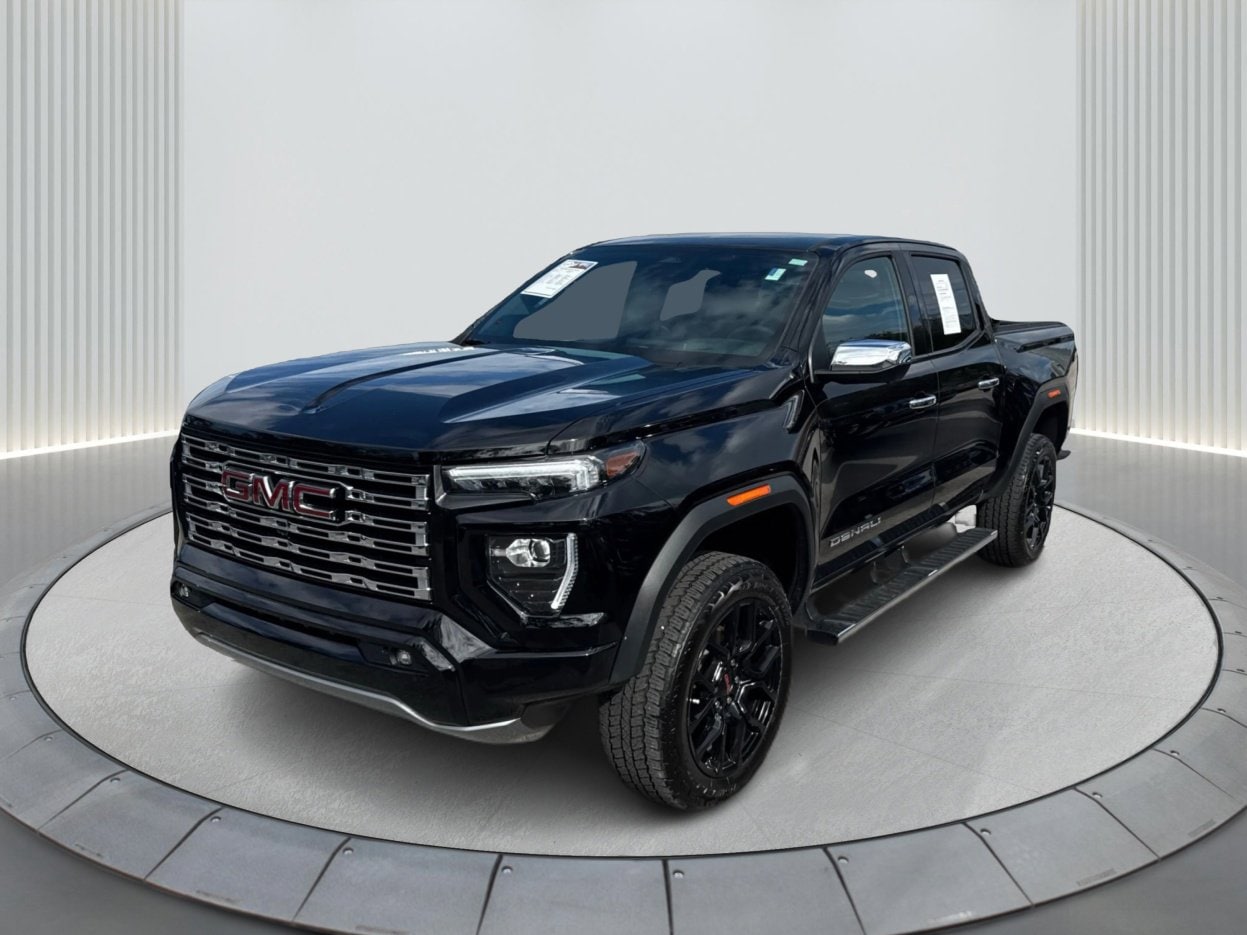 2024 GMC Canyon Denali's photo