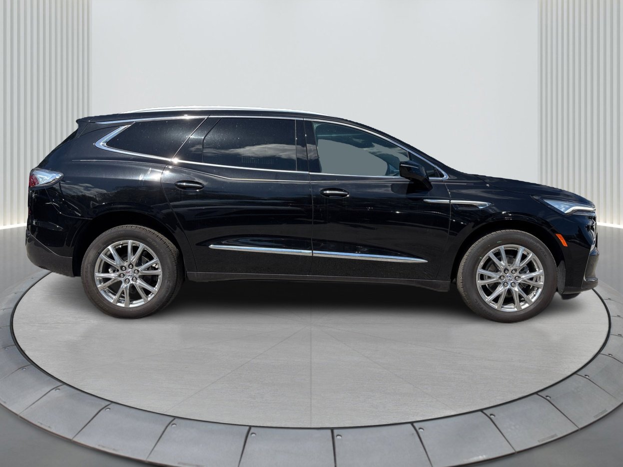 2024 Buick Enclave Premium photo 4