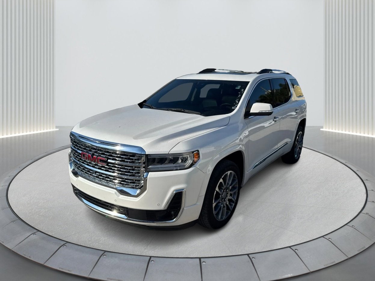 2023 GMC Acadia Denali's photo