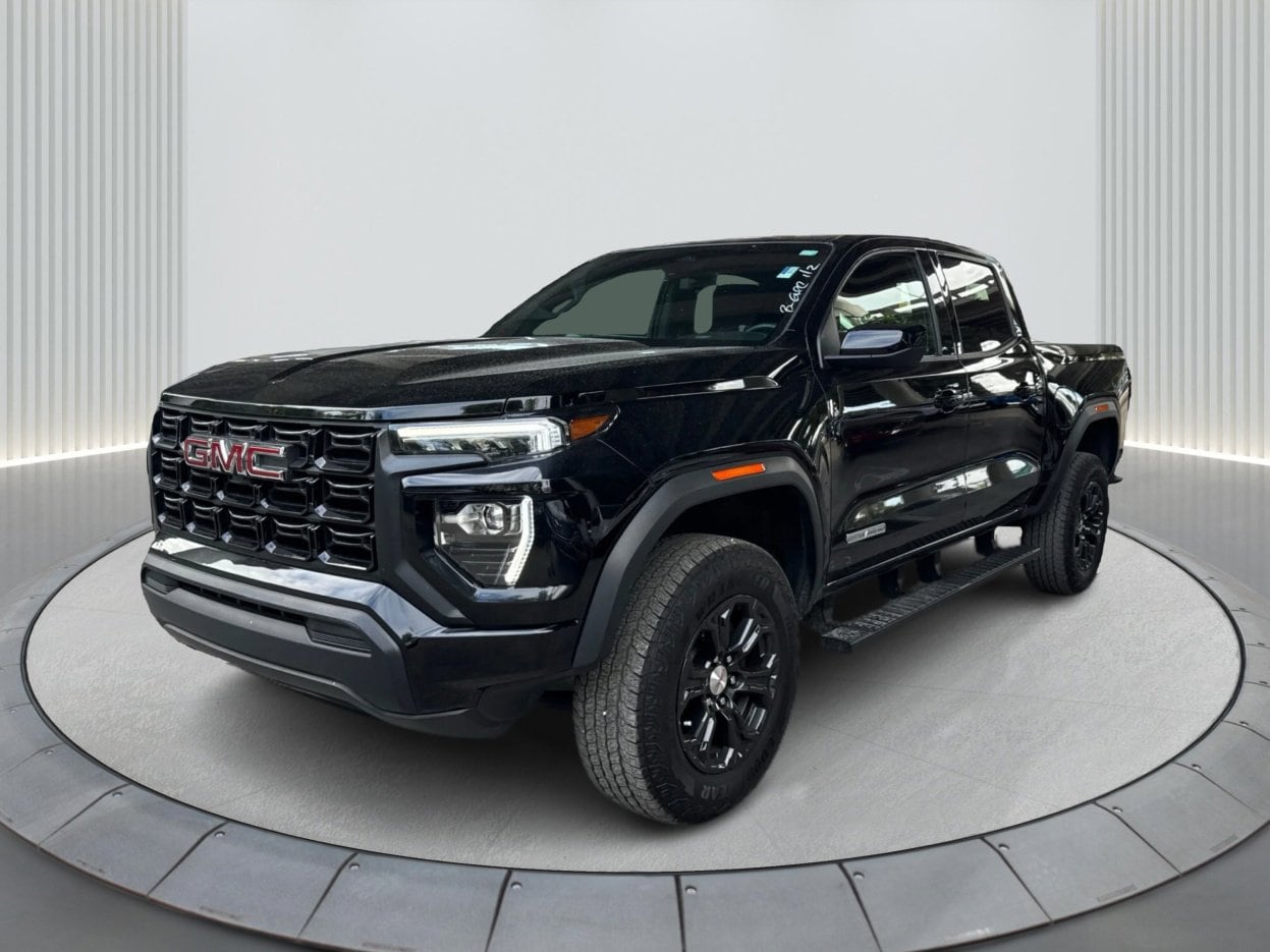 2024 GMC Canyon Elevation's photo