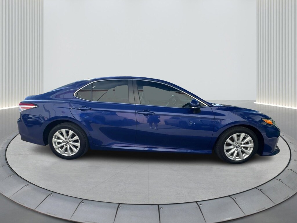 Used 2018 Toyota Camry LE Sedan