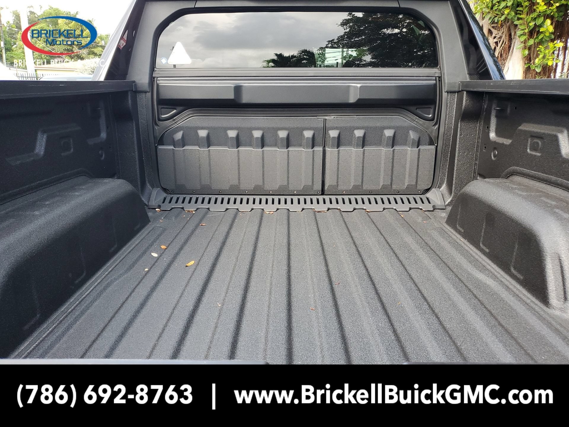 2025 GMC Sierra EV Denali - Photo 8