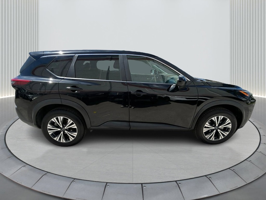 Used 2023 Nissan Rogue SV FWD SUV