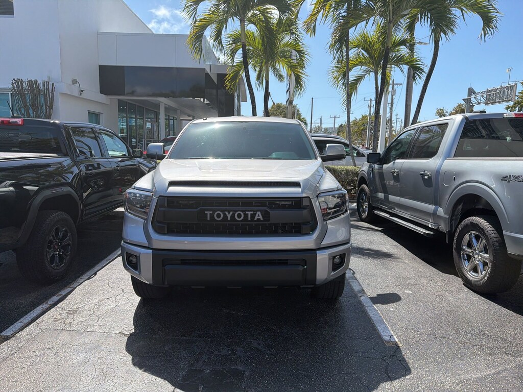 Used 2015 Toyota Tundra SR5 4.6L V8 Truck