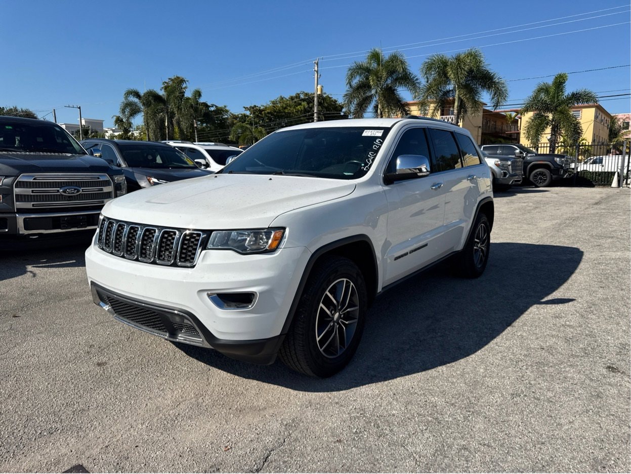 2018 Jeep Grand Cherokee Limited's photo