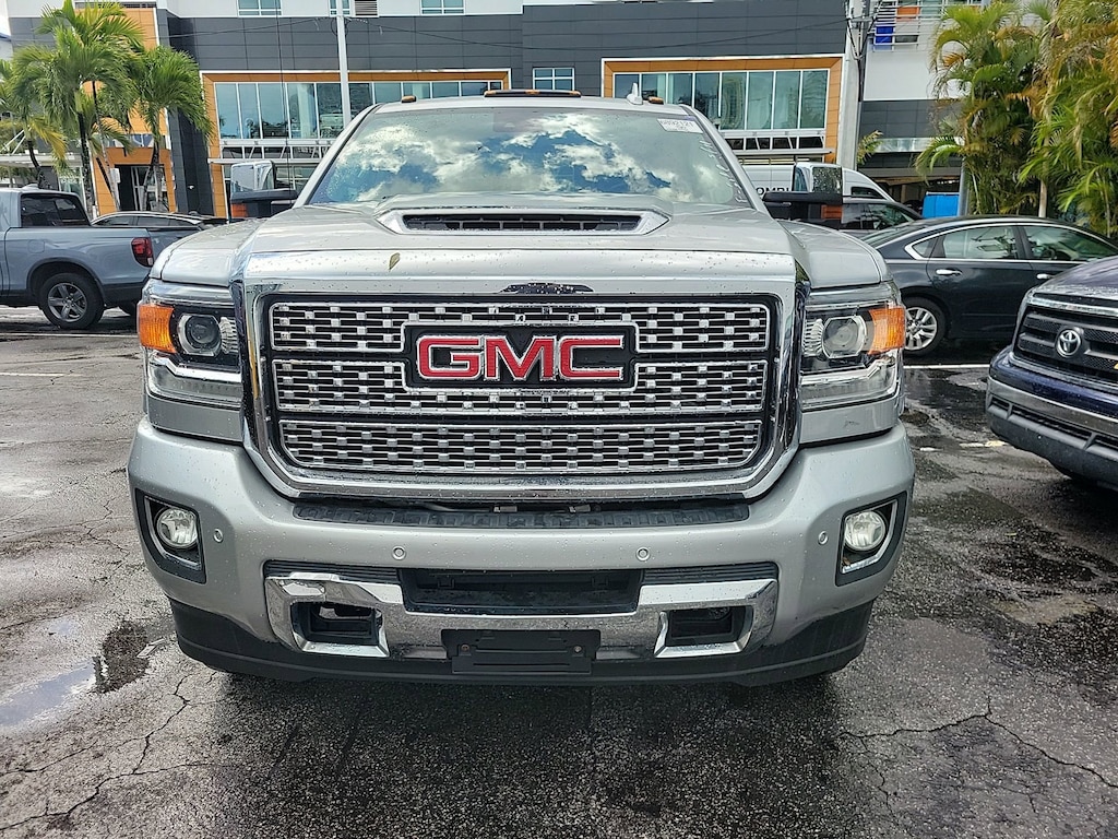 Used 2018 GMC Sierra 2500 HD Denali Truck