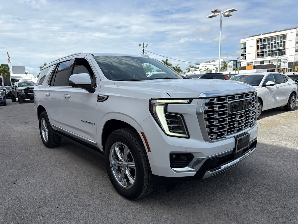 Used 2025 GMC Yukon Denali SUV