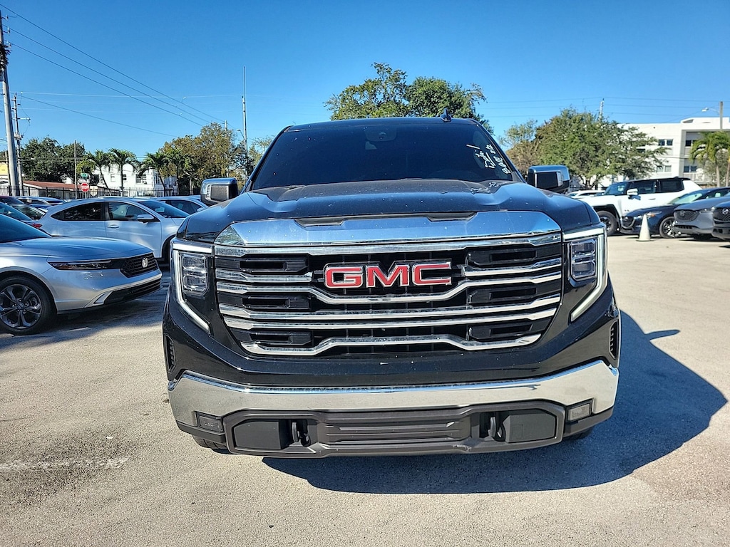 Used 2023 GMC Sierra 1500 SLT Truck