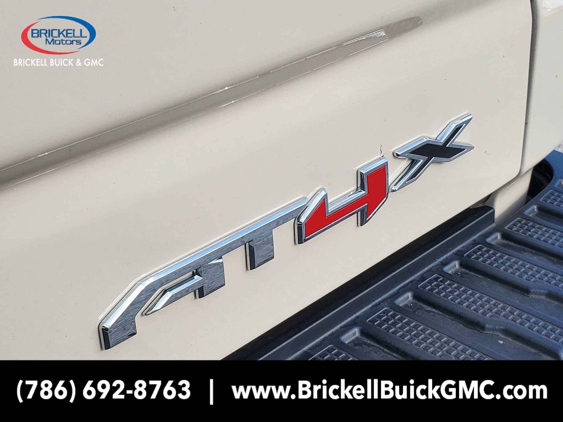 2026 GMC Sierra 1500 AT4X - Photo 7