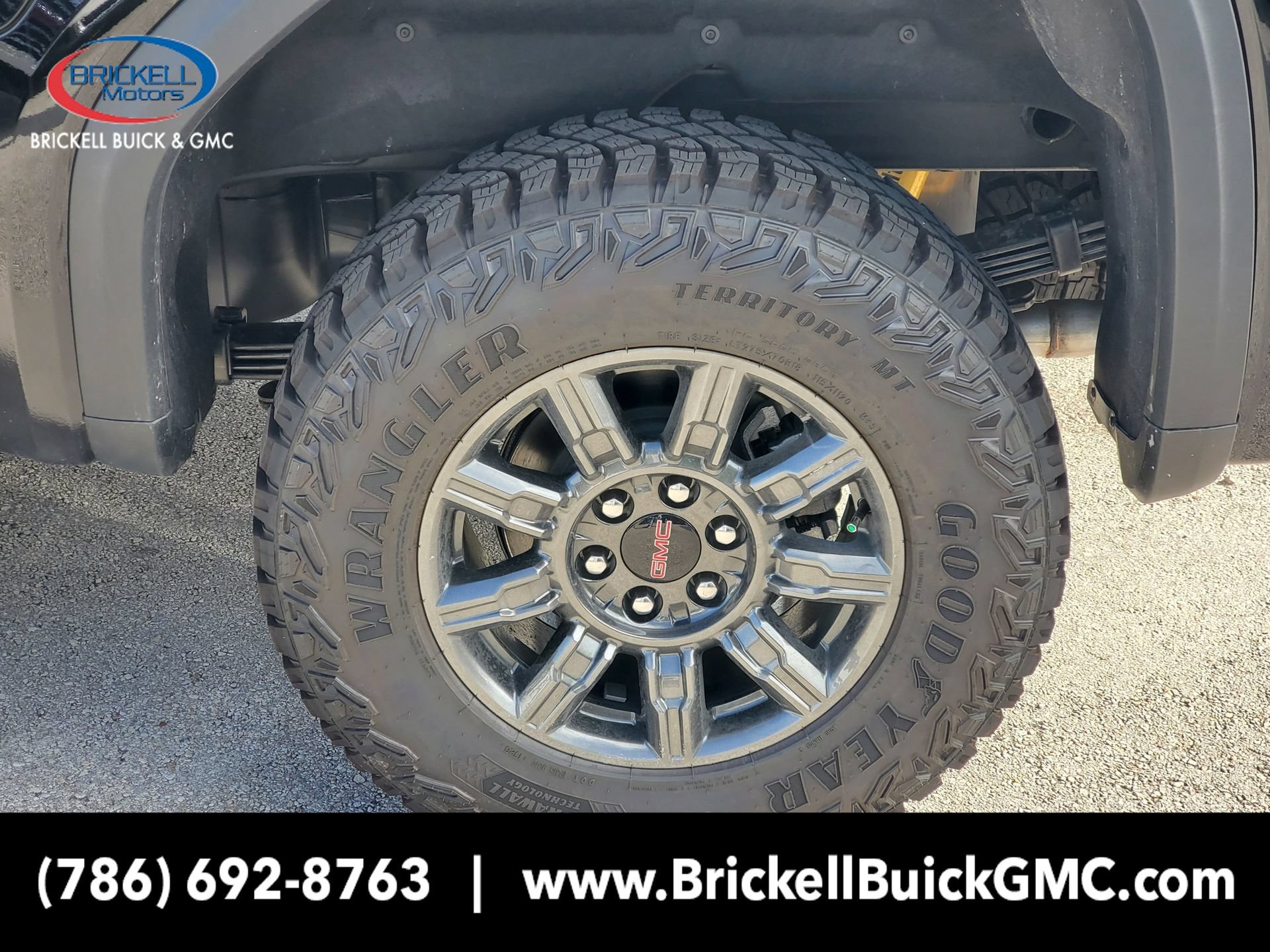 2026 GMC Sierra 1500 AT4X - Photo 5