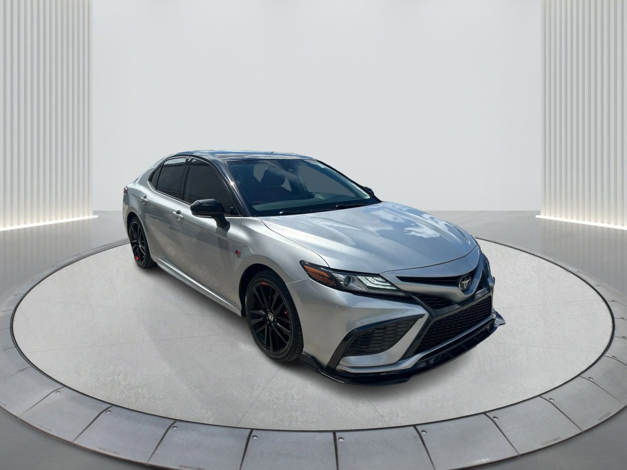 2022 Toyota Camry XSE photo 3
