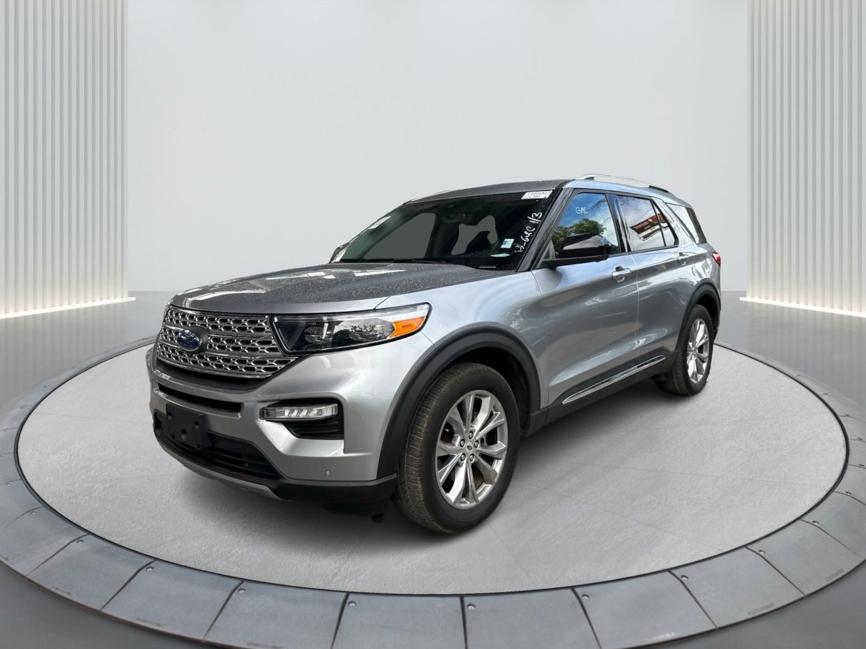 2022 Ford Explorer Limited's photo