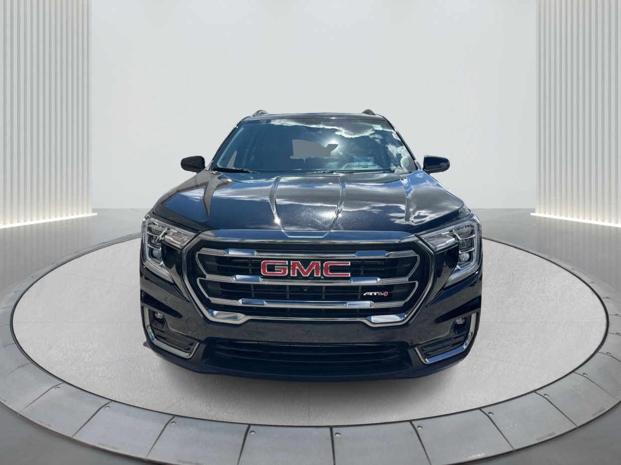 2024 Gmc Terrain AT4 photo 2