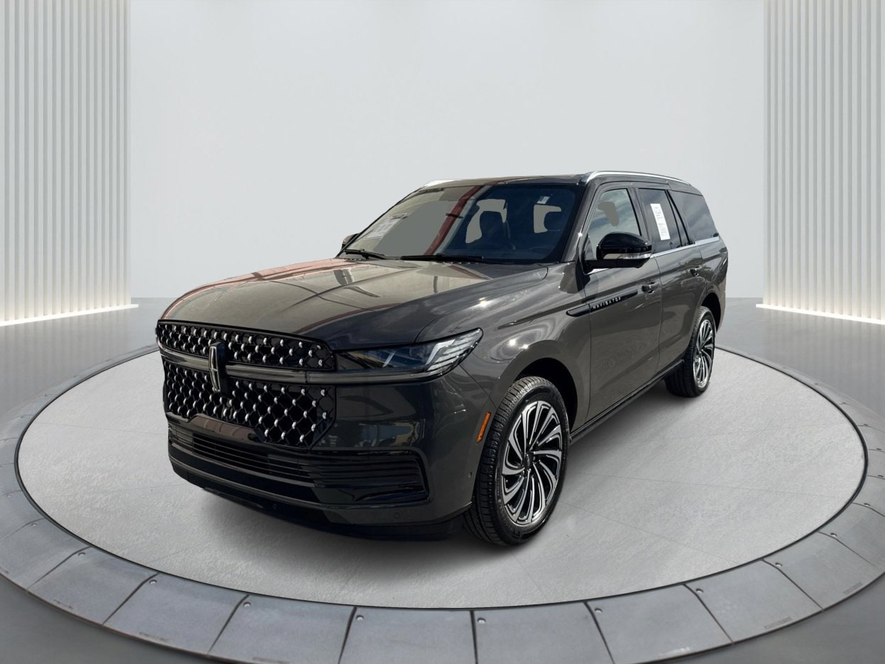 2025 Lincoln Navigator Black Label's photo