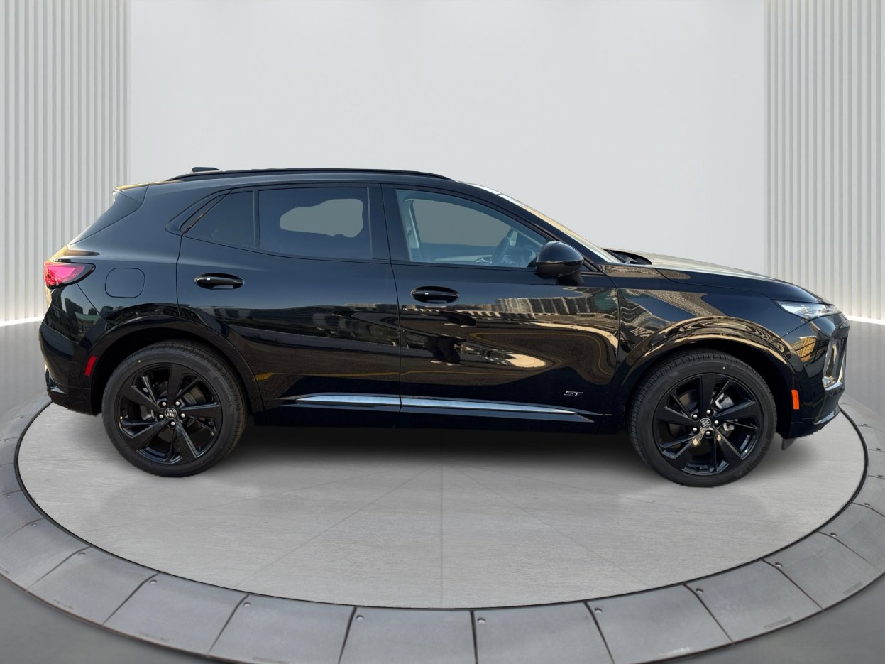 2025 Buick Envision Sport Touring photo 4