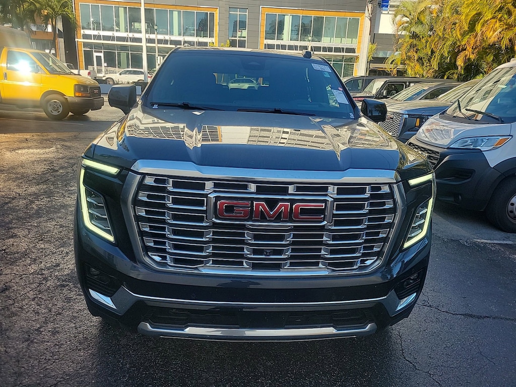 Used 2025 GMC Yukon XL Denali SUV