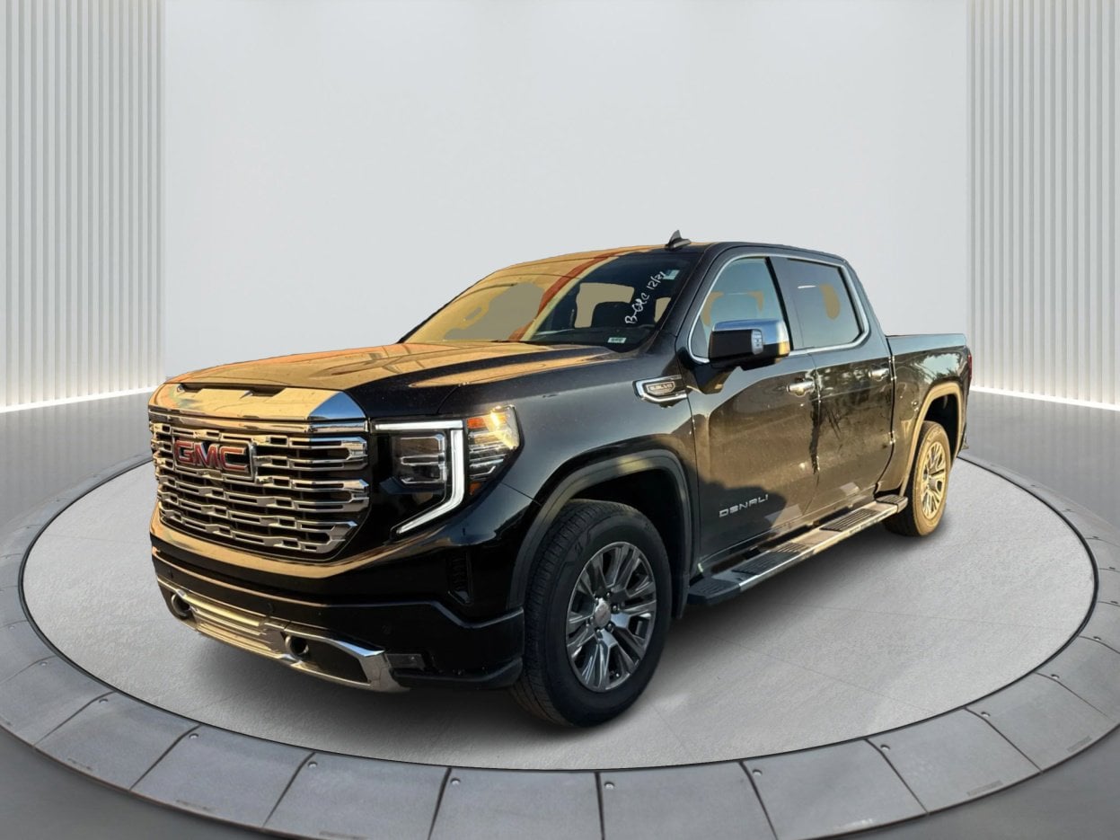 2024 GMC Sierra Denali's photo