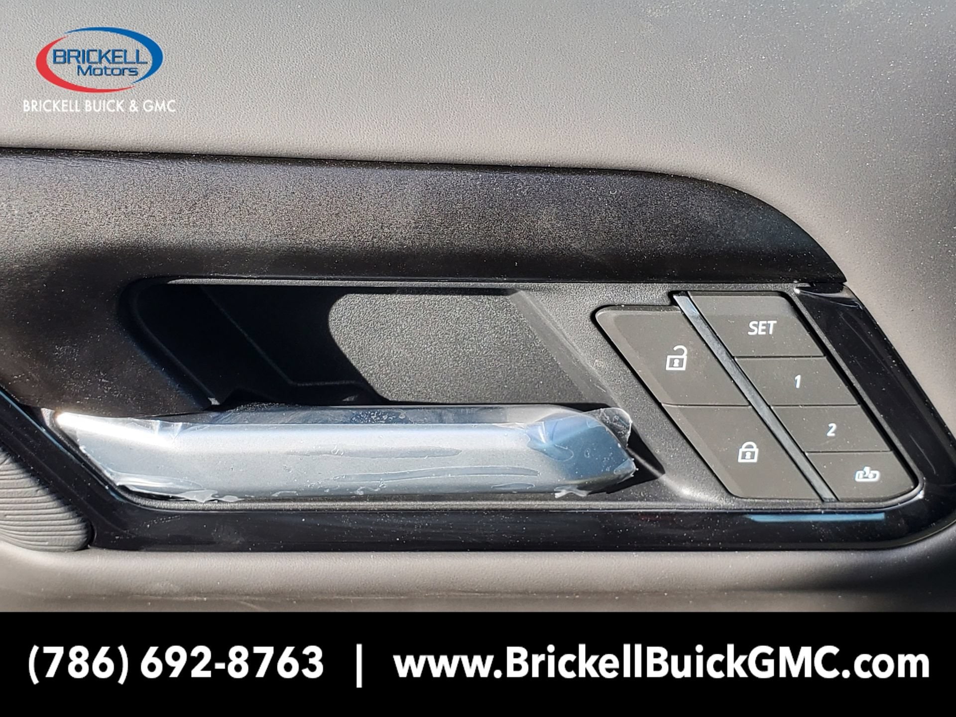 2026 GMC Sierra 1500 AT4X - Photo 18