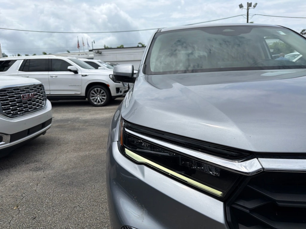 Used 2023 Honda Pilot 2WD EX-L 8 Passenger SUV