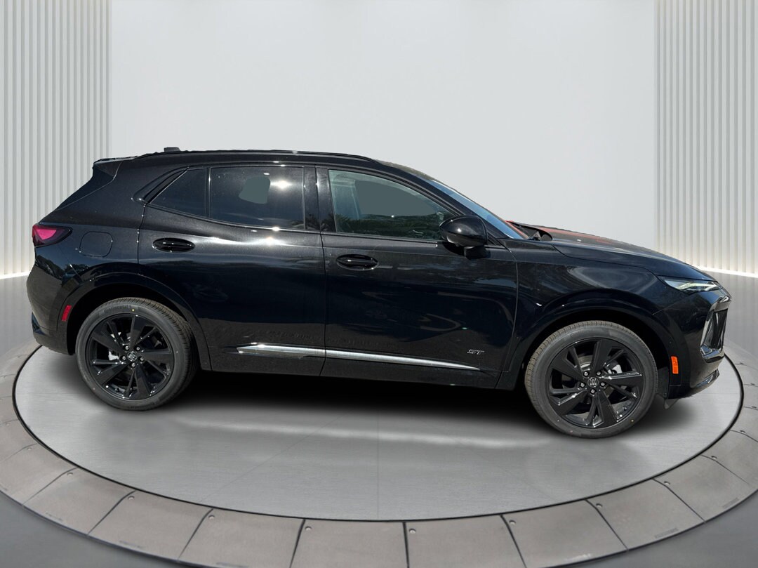 2025 Buick Envision Sport Touring photo 3