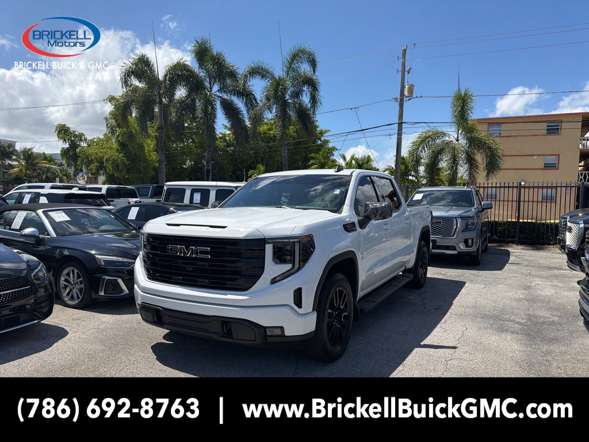 2023 GMC Sierra 4WD Crew Cab Short Box Elevation's photo