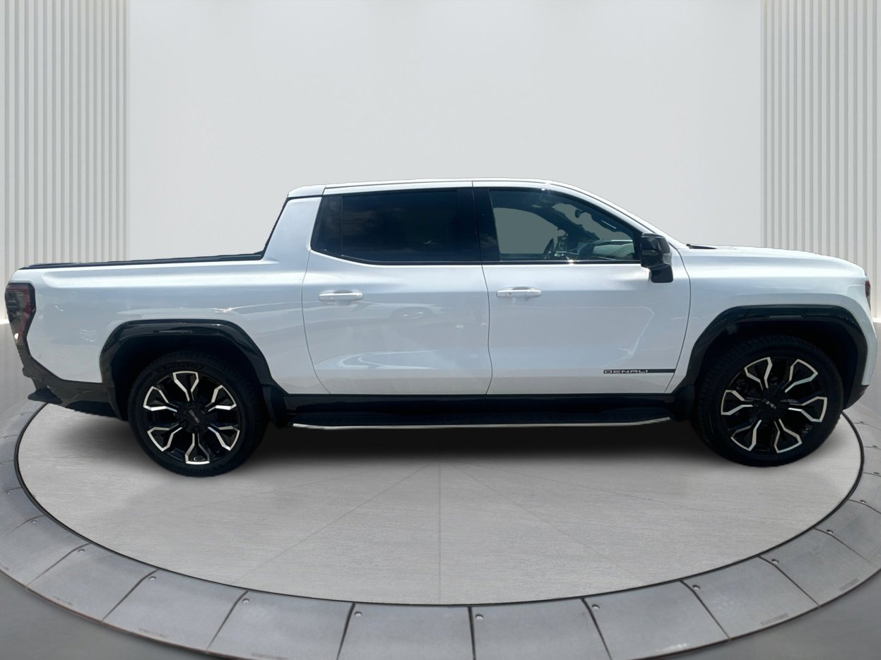 2025 Gmc Sierra EV Denali photo 4