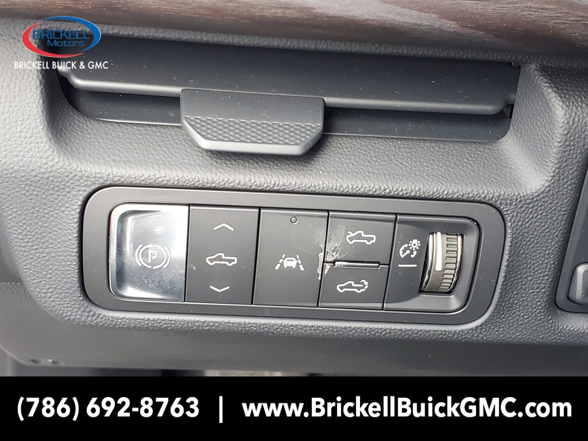 2025 GMC Sierra EV Denali - Photo 22