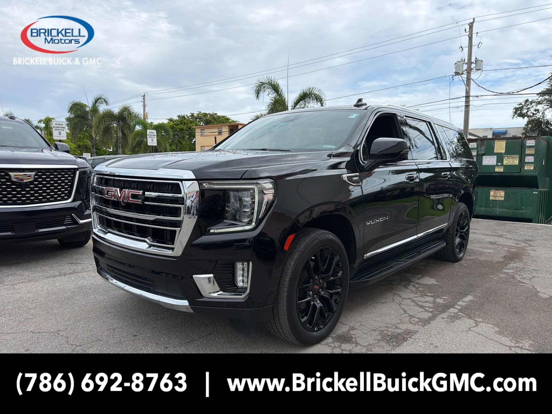 2023 GMC Yukon 4WD SLT's photo