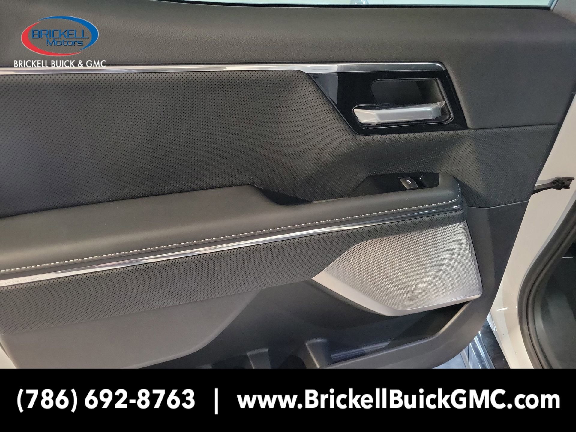 2025 GMC Sierra EV Denali - Photo 13