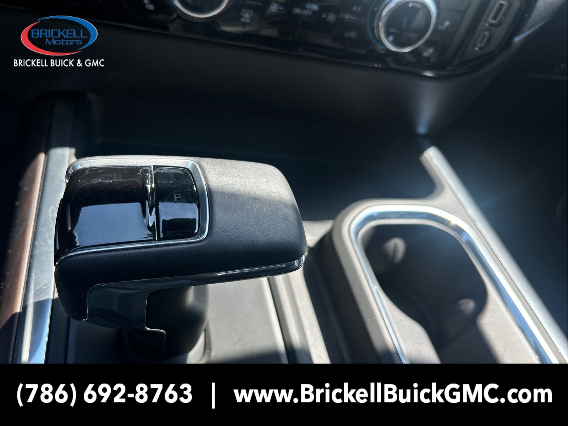2025 GMC Sierra 1500 SLT - Photo 35