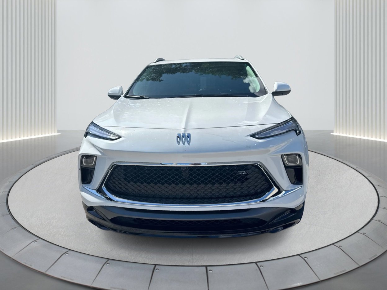 2026 Buick Encore GX Sport Touring photo 2