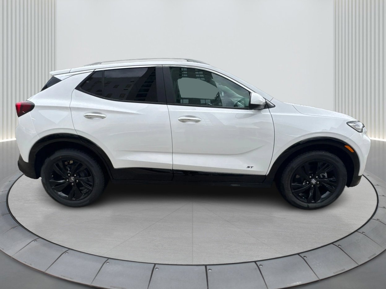 2026 Buick Encore GX Sport Touring photo 4