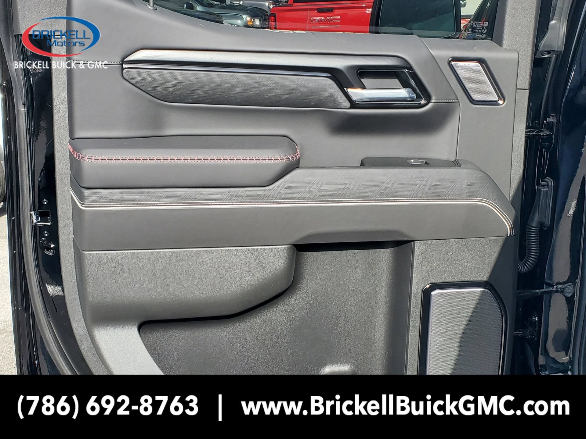 2026 GMC Sierra 1500 AT4X - Photo 9