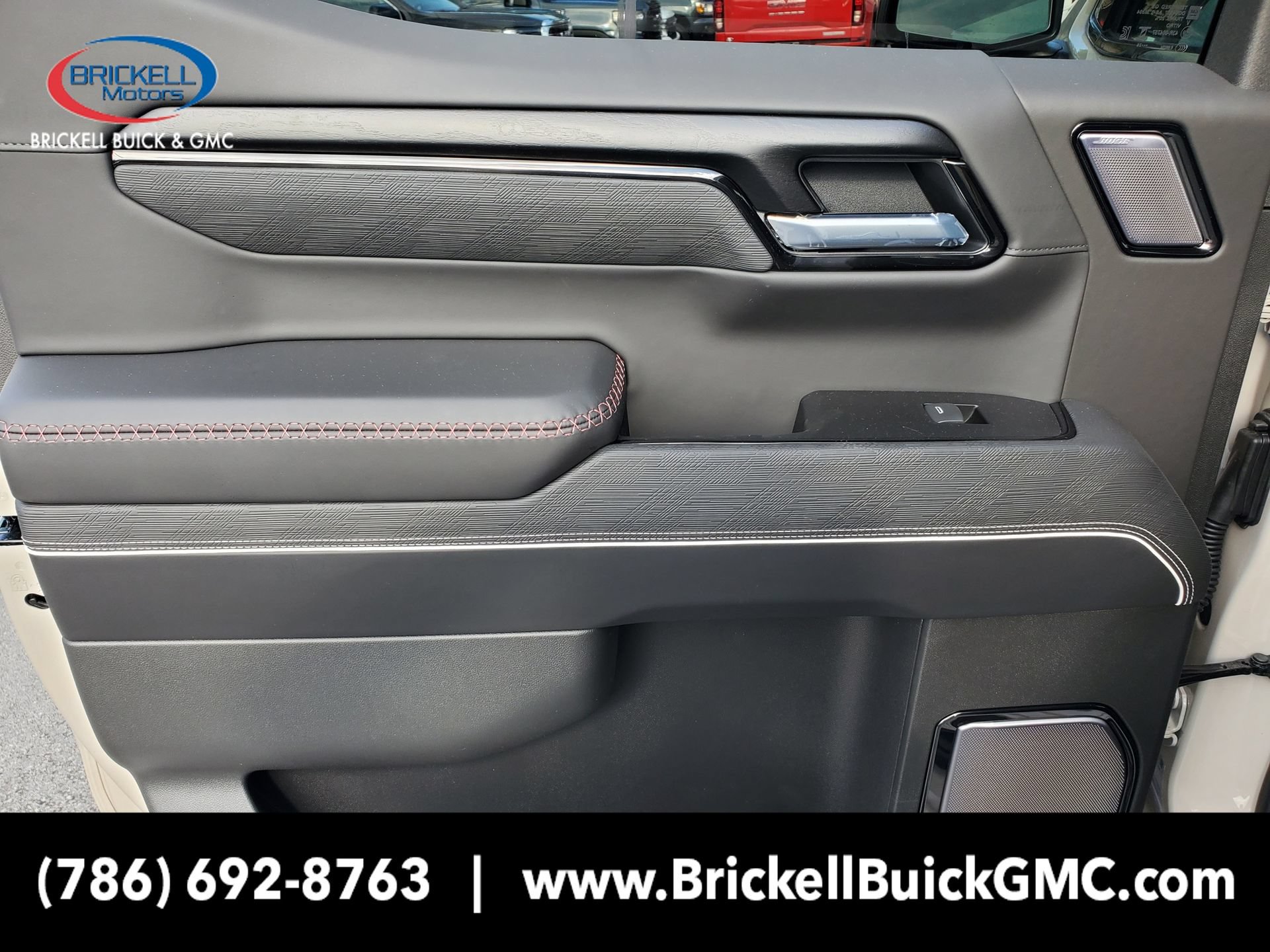 2026 GMC Sierra 1500 AT4X - Photo 9