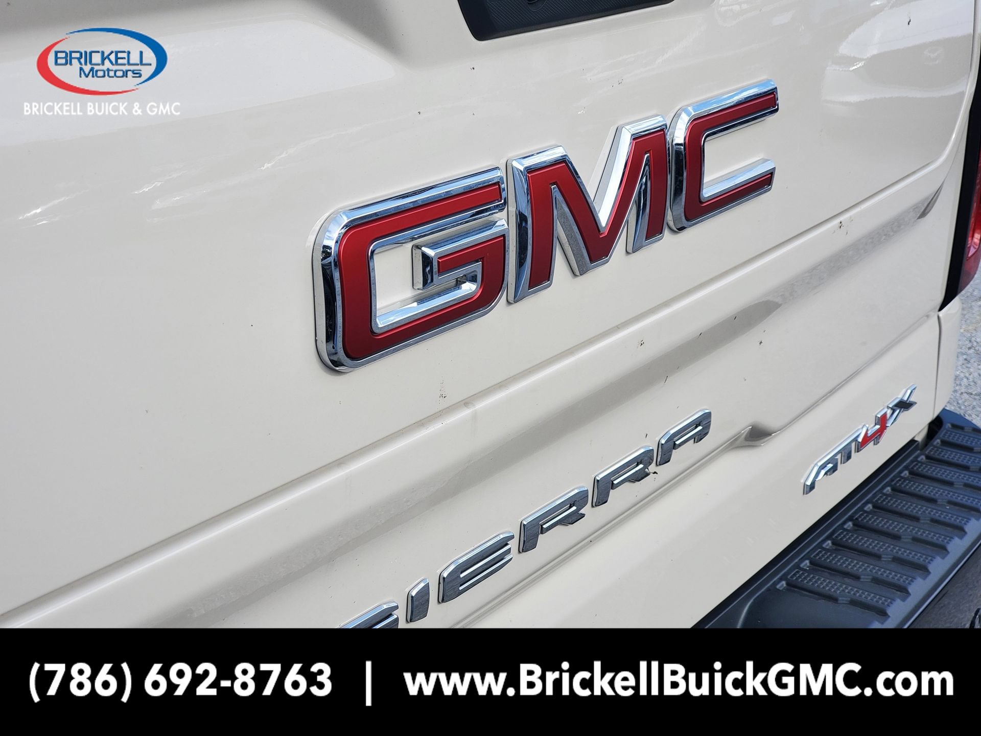 2026 GMC Sierra 1500 AT4X - Photo 6