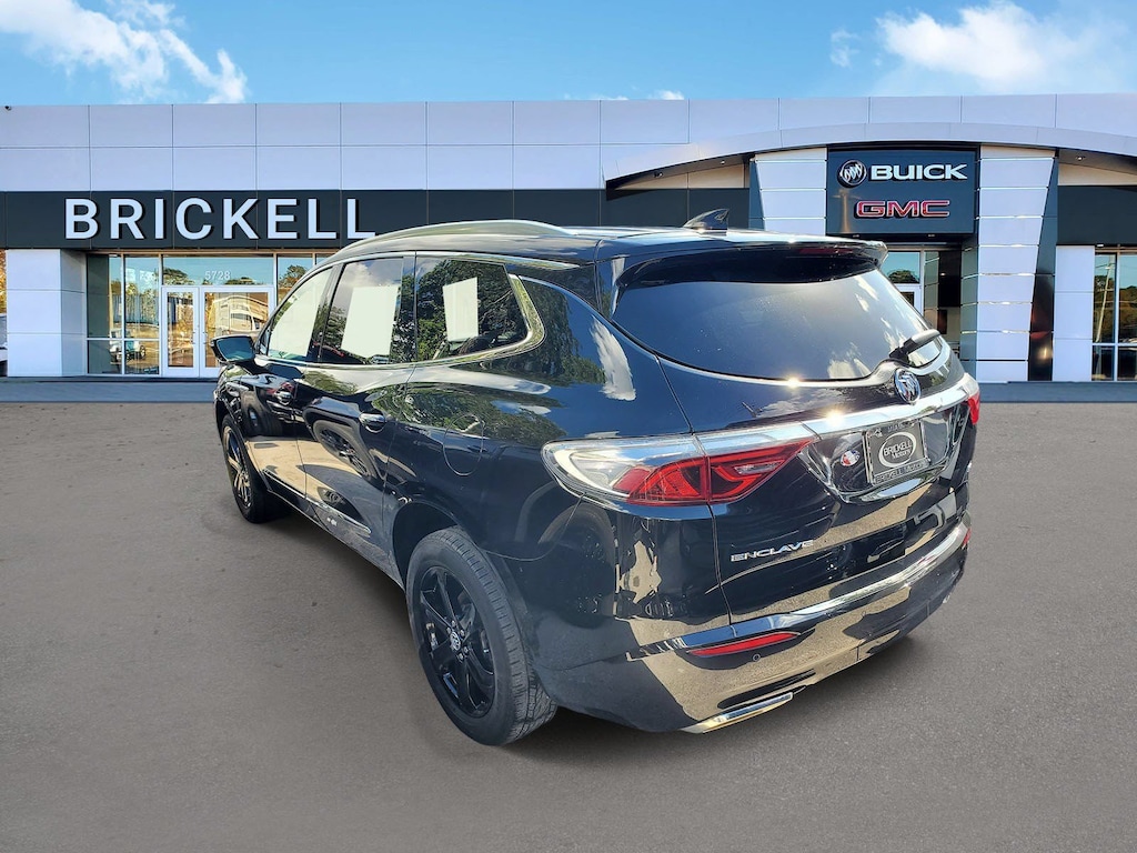 Used 2024 Buick Enclave Essence SUV
