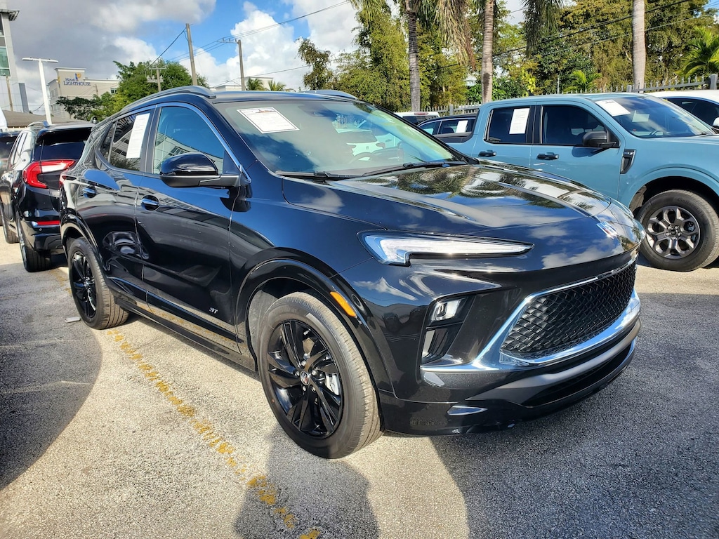 Used 2025 Buick Encore GX Sport Touring SUV