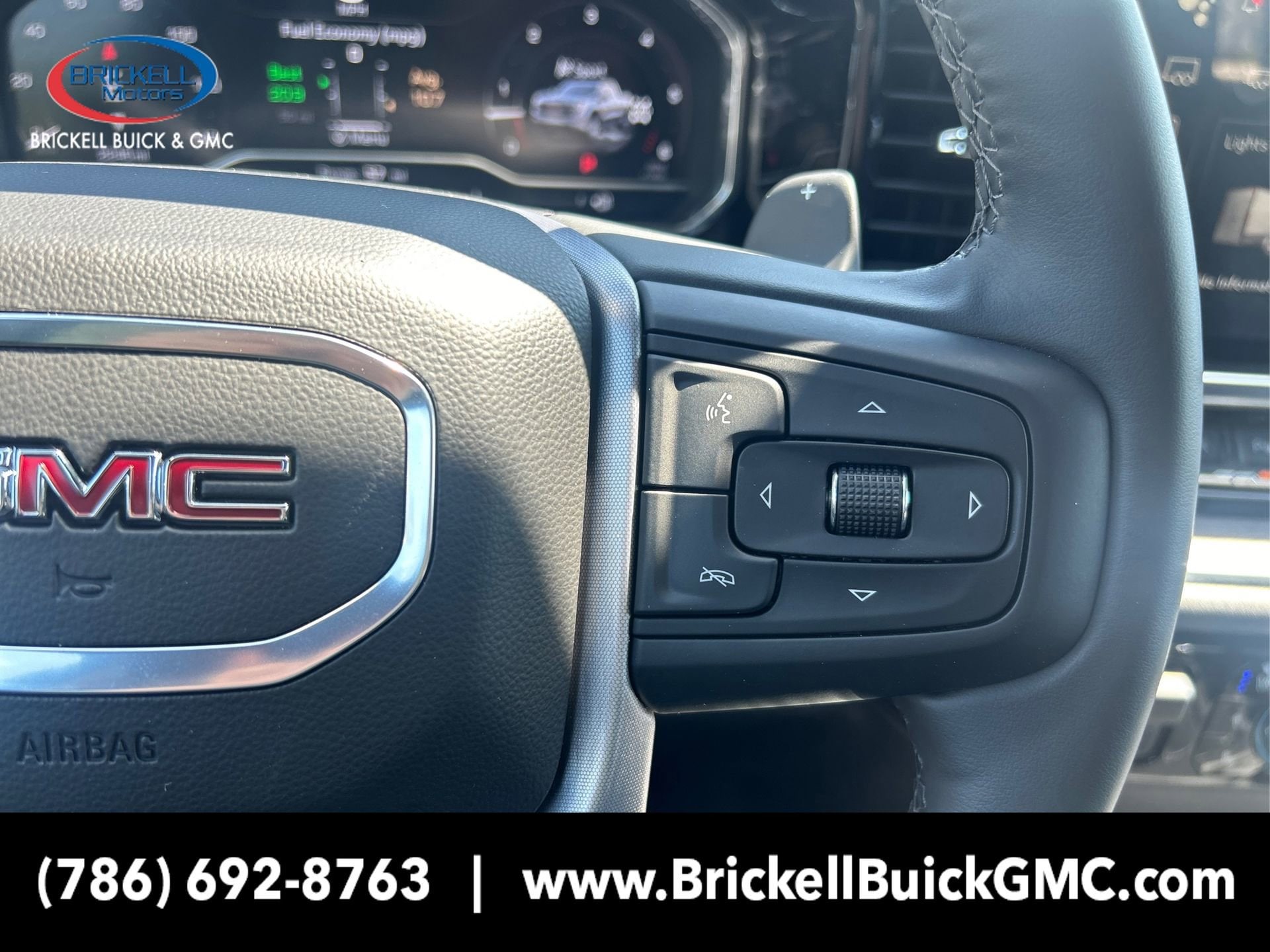 2025 GMC Sierra 1500 SLT - Photo 31