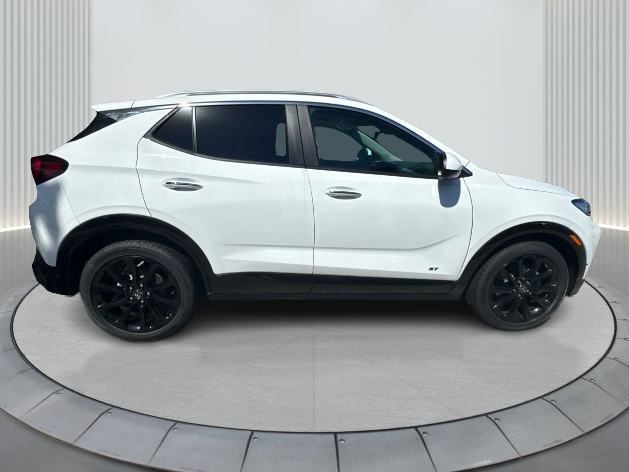 2026 Buick Encore GX Sport Touring photo 4