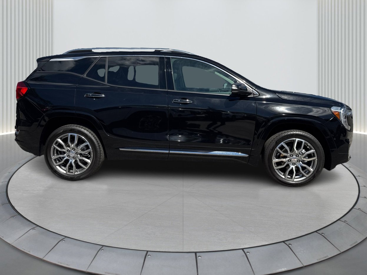 2024 Gmc Terrain Denali photo 4